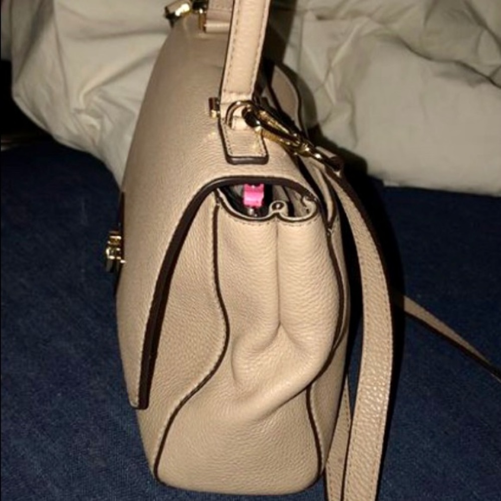 Purse - Picture 3 of 4
